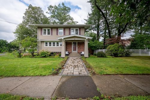 72 Converse St, Longmeadow, MA, 01106-1112 | Card Image