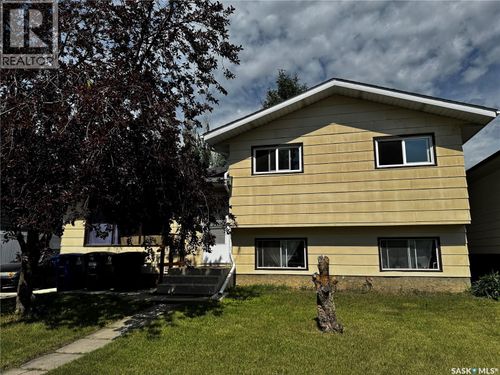 3554 Fairlight Dr, Saskatoon, SK, S7M4T3 | Card Image
