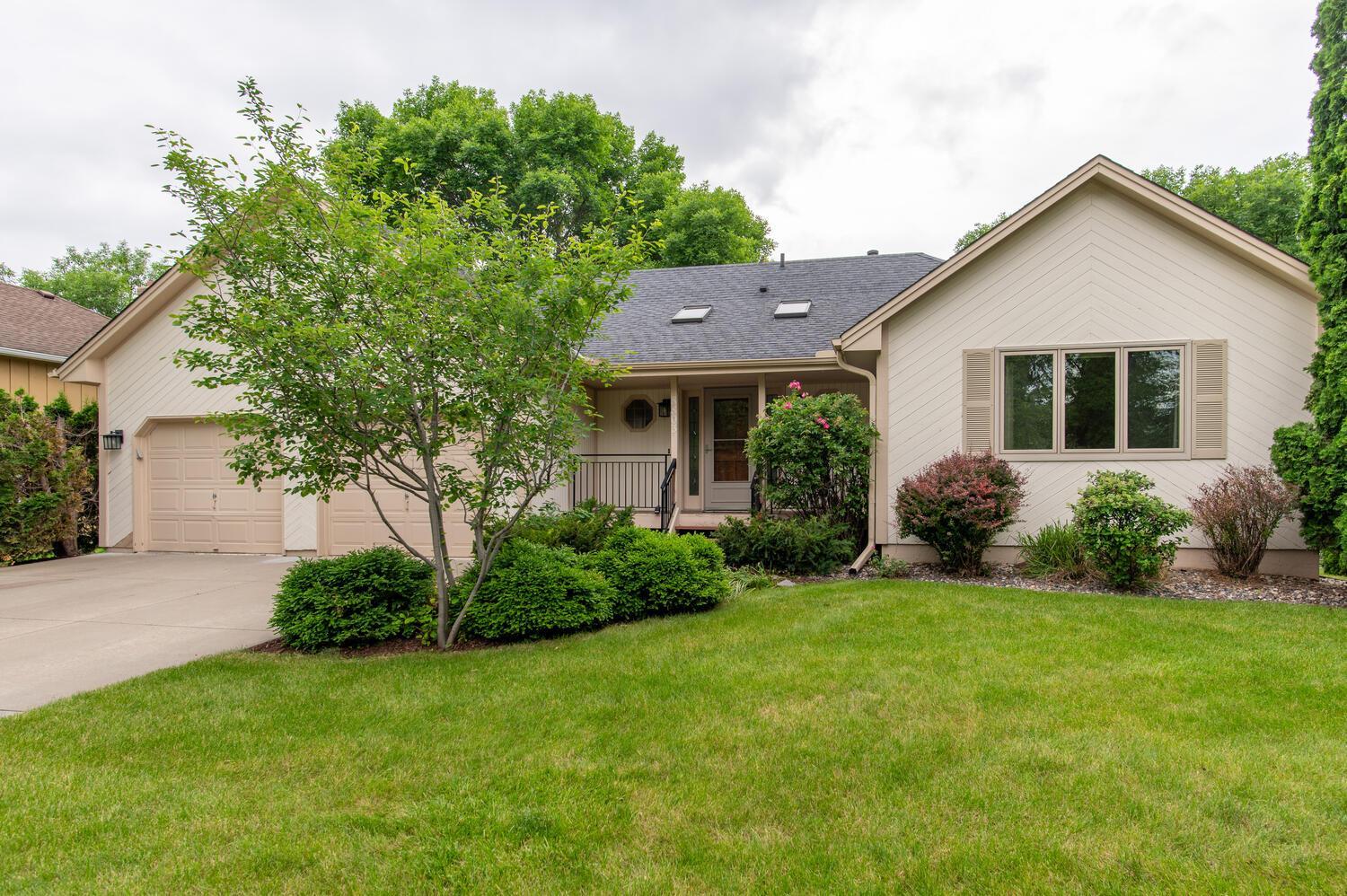 Dallas Ln, Maple Grove, MN 55369