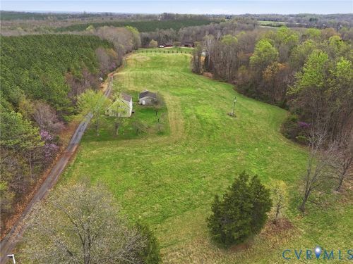 392 Rock Creek Ln, Dillwyn, VA, 23936-2633 | Card Image