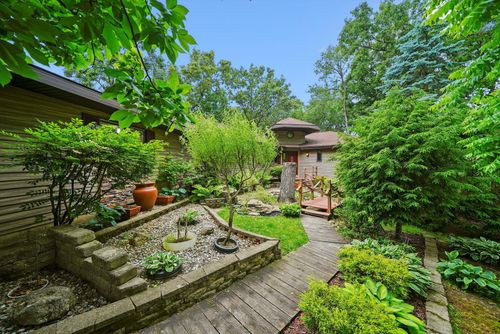 9316 Pine Needle Pass, Bull Valley, IL, 60097-9458 | Card Image