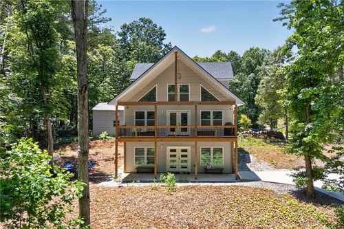 100 Deerwood Dr, Westminster, SC, 29693-6107 | Card Image