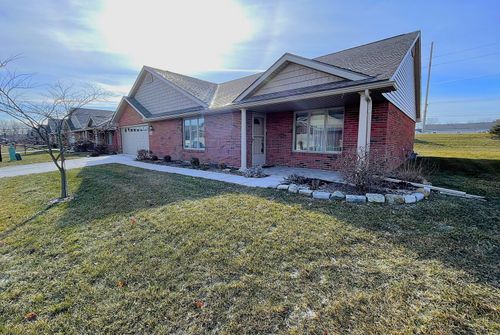 811 Timbers Edge, Marysville, OH, 43040-3516 | Card Image