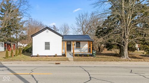 211 N Armstrong St, Crothersville, IN, 47229-1003 | Card Image