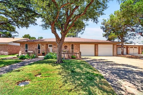 1509 Manor Ct, Midland, TX, 79703-4942 | Card Image