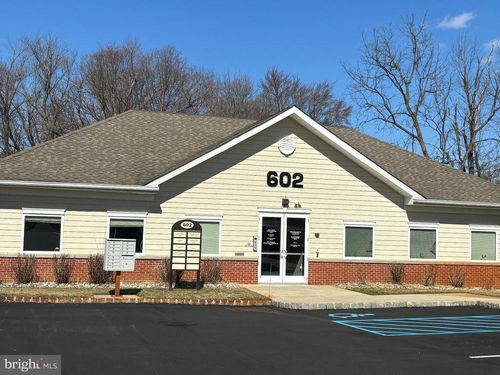 602 Little Gloucester Rd, Blackwood, NJ, 08012-5213 | Card Image