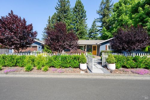 145 Saint James Drive, Santa Rosa, CA, 95403 | Card Image
