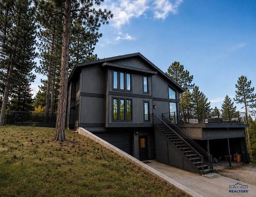 4102 Parkridge Pl, Rapid City, SD, 57702-6825 | Card Image