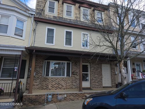 133 S Chestnut St, Mount Carmel, PA, 17851-2216 | Card Image