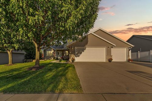 1205 Amber Ln, Faribault, MN, 55021-5078 | Card Image