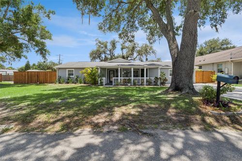 302 W Comanche Ave, TAMPA, FL, 33604-6906 | Card Image