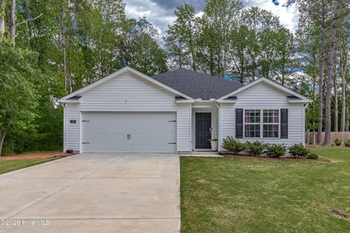 240 Victoria Dr, Washington, NC, 27889-6568 | Card Image