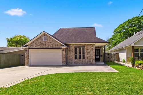1022 Mcarthur Dr, Port Neches, TX, 77651-2608 | Card Image