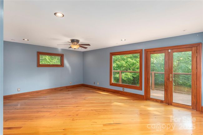 Primary suite w/ Rustic Oak flooring | Image 16
