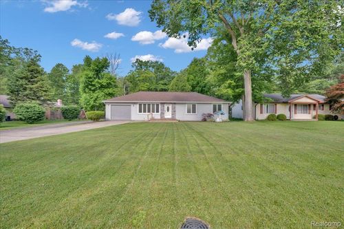 3117 Maumee Trl, Clyde, MI, 48049-4521 | Card Image