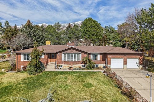 1336 W 4000 N, Pleasant View, UT, 84414-1353 | Card Image