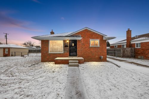 23029 Beverly Street, St. Clair Shores, MI, 48082 | Card Image