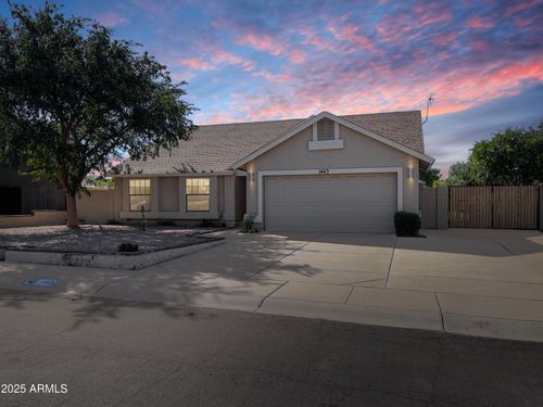 1443 E Wickieup Ln, Phoenix, AZ, 85024-3637 | Card Image