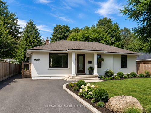 lower-9884 Bayview Ave, Richmond Hill, ON, L4C2L3 | Card Image
