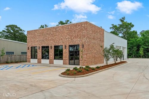 9305 Wallace Lake Rd, Shreveport, LA, 71106-7318 | Card Image
