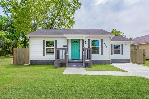 415 7th Ave N, Texas City, TX, 77590-7744 | Card Image