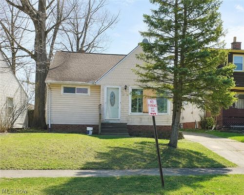 13710 Cranwood Park Blvd, Garfield Heights, OH, 44125-1827 | Card Image