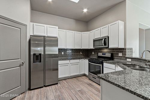 2993 Don Buck Dr, Las Cruces, NM, 88011-8171 | Card Image