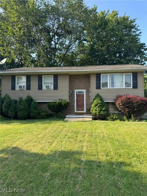 1927 Case St, Twinsburg, OH, 44087-2014 | Card Image