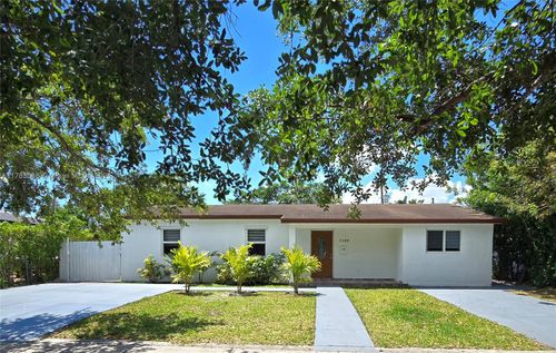 7388 S Waterway Dr, Miami, FL, 33155-2706 | Card Image
