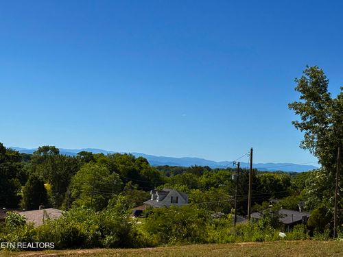 1636 Leconte Rd, Knoxville, TN, 37914-2837 | Card Image