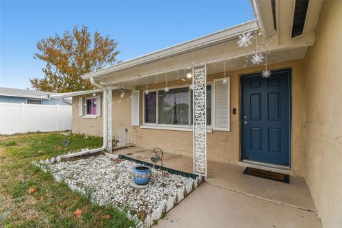 7810 Birchwood Dr, PORT RICHEY, FL, 34668-2264 | Card Image