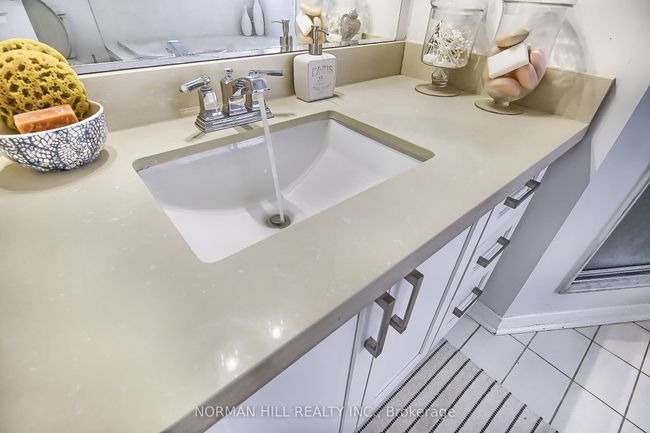 7 Bridlepath St, House attached with 3 bedrooms, 4 bathrooms and 3 parking in Richmond Hill ON | Image 24