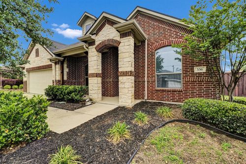 556 Bretts Way, Burleson, TX, 76028-5680 | Card Image
