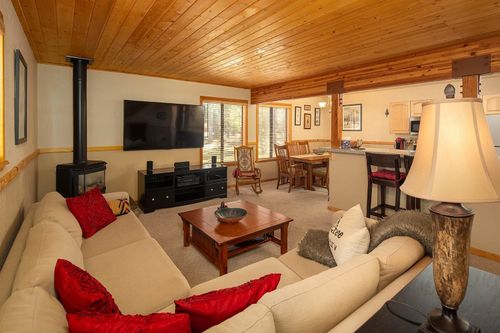 13075 Northwoods Blvd, Truckee, CA, 96161-6339 | Card Image