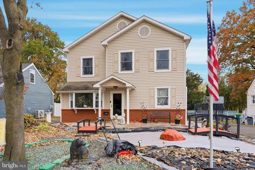 1156 Regina Ave, Bensalem, PA, 19020-3633 | Card Image