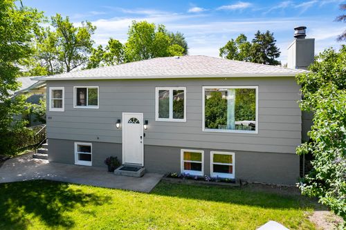 1810 11th Ave S, Great Falls, MT, 59405-4852 | Card Image