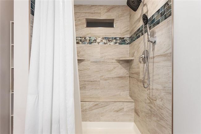23210 W 45 Th St, House other with 4 bedrooms, 5 bathrooms and null parking in Shawnee KS | Image 39