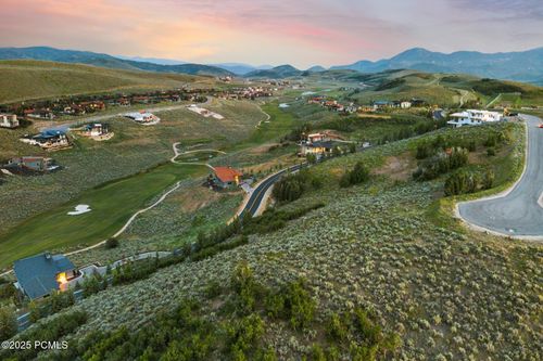 7004 Beach Trl, Park City, UT, 84098-1635 | Card Image