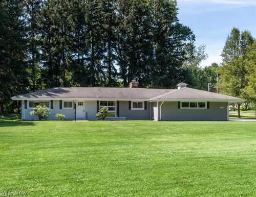 8078 Mentor Ave, Mentor, OH, 44060-5754 | Card Image