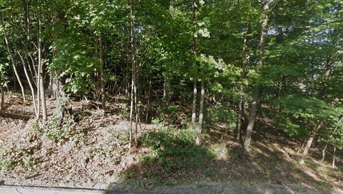 1718 Forest Dr, Lake Geneva, WI, 53147 | Card Image