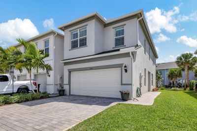 1814 Se Ocean Cove Way, Townhouse with 3 bedrooms, 2 bathrooms and null parking in Stuart FL | Image 2