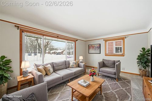 28184 Elmira St, Livonia, MI, 48150-3288 | Card Image