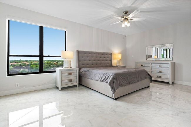 APT-802 - 7578 Regency Lake Dr, Condo with 3 bedrooms, 3 bathrooms and null parking in Boca Raton FL | Image 22