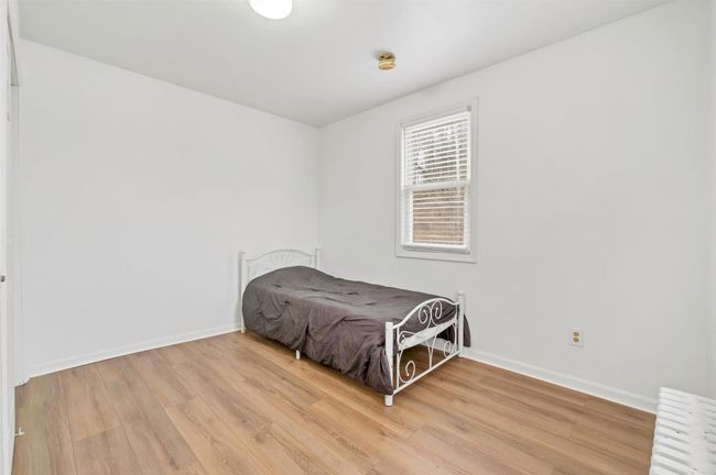 Secondary Bedroom | Image 16