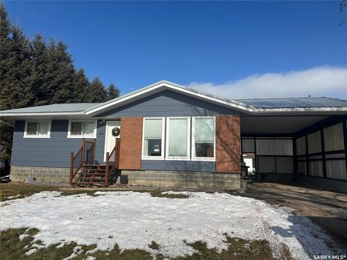 105 6 Ave N, Big River, SK, S0J0E0 | Card Image