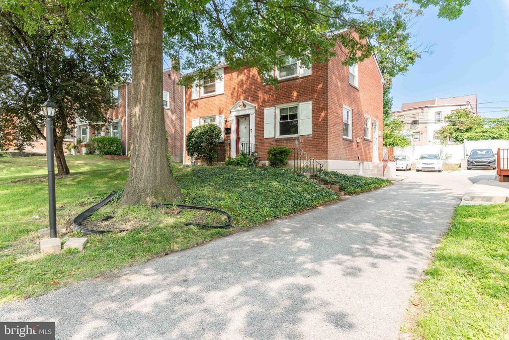 Bryn Mawr Ave, Lansdowne, PA 19050