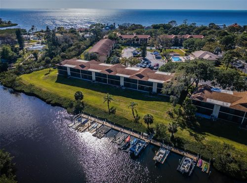 1686 Seascape Cir, TARPON SPRINGS, FL, 34689-2956 | Card Image