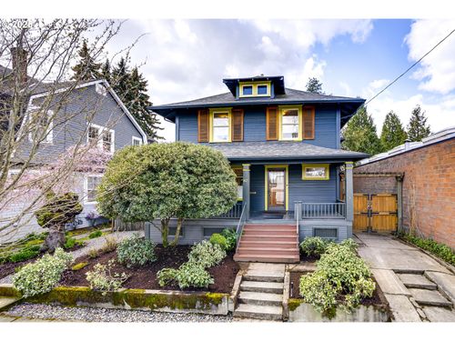 1825 Se 7th Ave, Portland, OR, 97214-3530 | Card Image