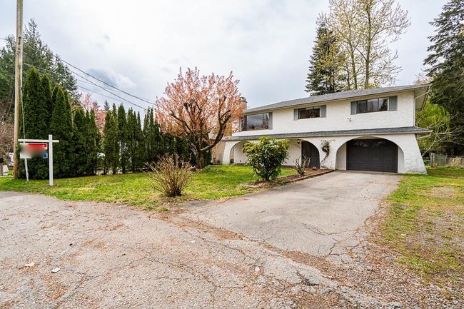 7765 Fir Street, House other with 5 bedrooms, 2 bathrooms and null parking in Mission BC | Image 3