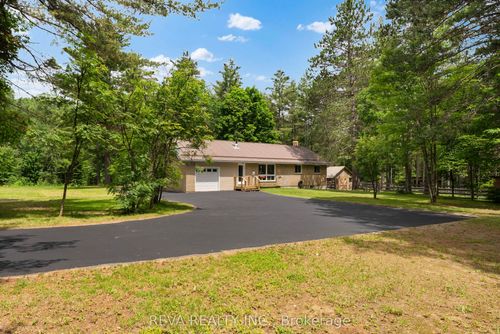 32 Papineau Lake Rd, Maple Leaf, ON, K0L2R0 | Card Image
